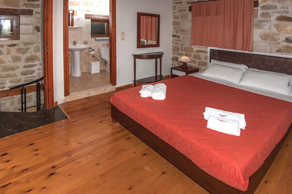 Deluxe Villa, 3 Bedrooms, Private Pool, Sea View | 3 bedrooms, premium bedding, in-room safe, desk