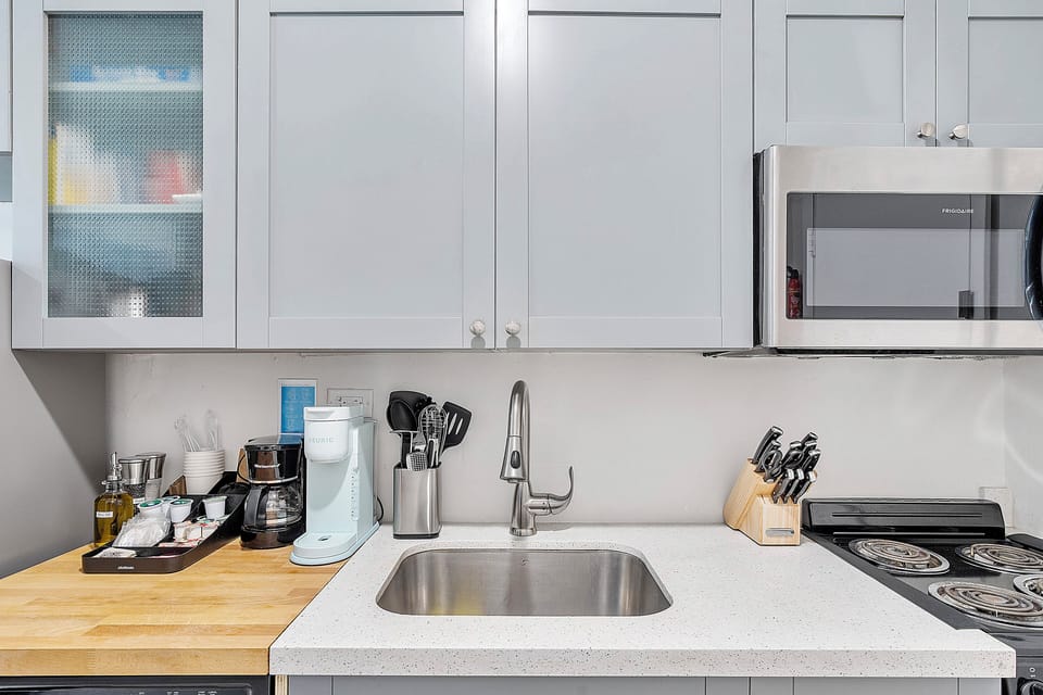 Kitchen & coffee station