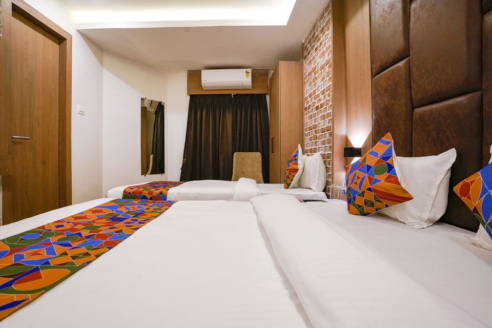Egyptian cotton sheets, premium bedding, in-room safe, soundproofing