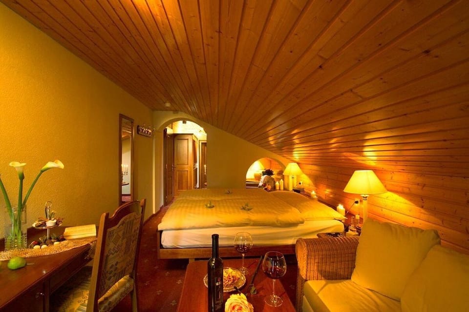 Junior Suite, Mountain View (Matterhorn) | Pillowtop beds, in-room safe, desk, WiFi (free)