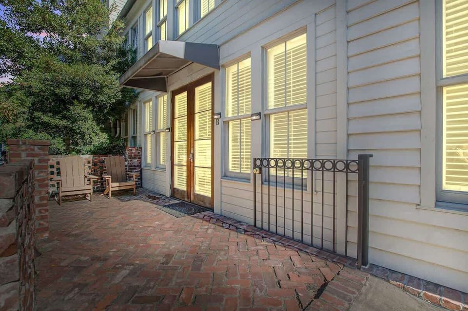 Entrance to your suite! Wheelchair accessible :) 