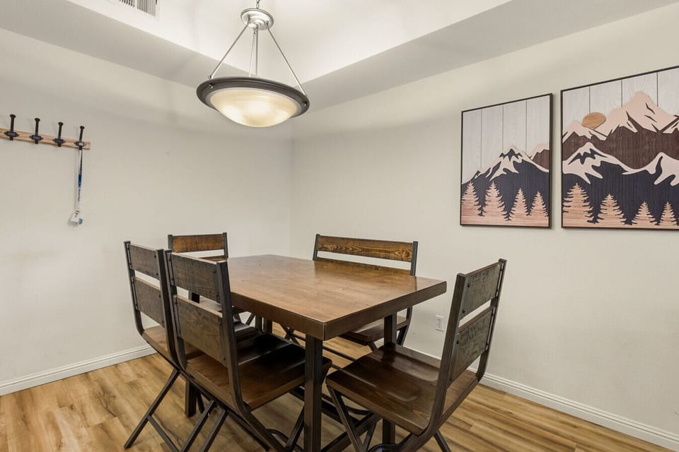 Spacious Dining Area