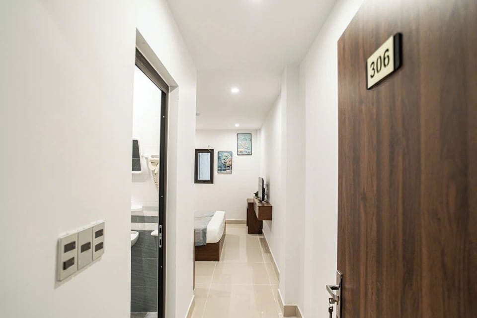 Standard Double Room | Desk, laptop workspace, blackout drapes, soundproofing