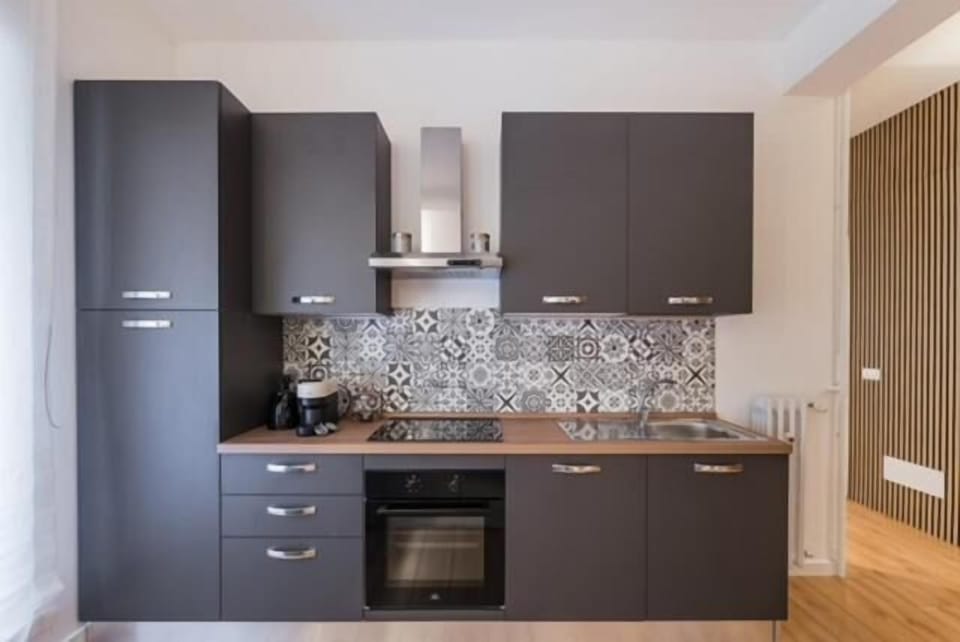 Apartment, 2 Bedrooms, Balcony, Garden View | Interior