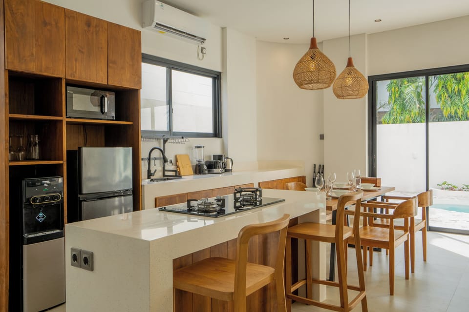 Villa, 2 Bedrooms | Private kitchen | Electric kettle, toaster, blender