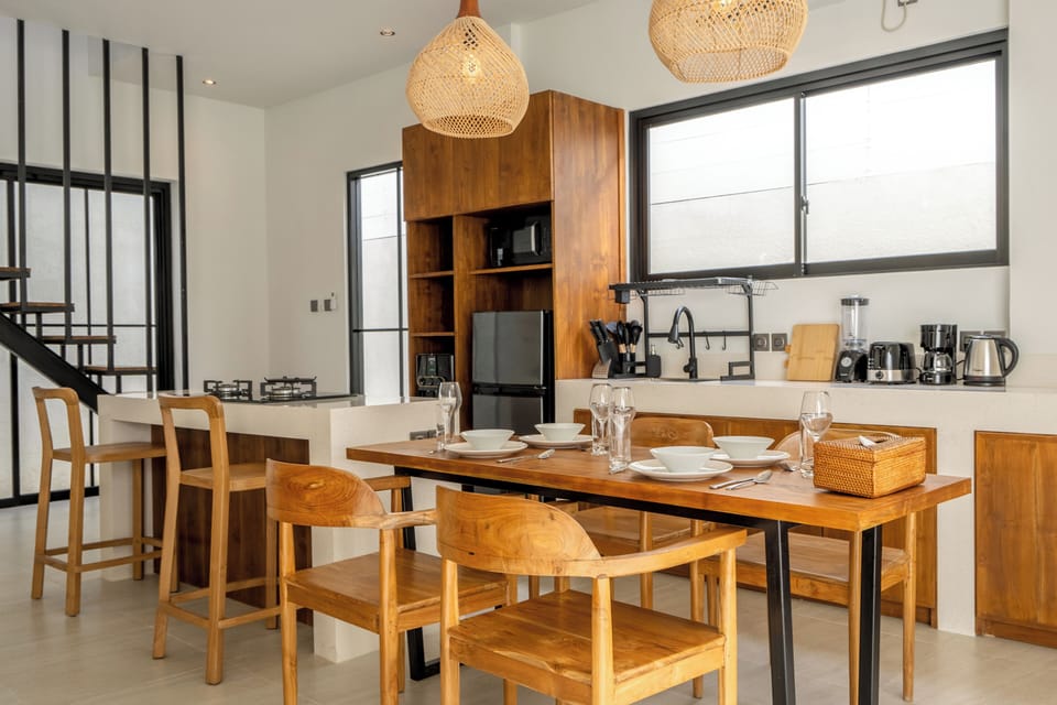 Villa, 2 Bedrooms | Private kitchen | Electric kettle, toaster, blender