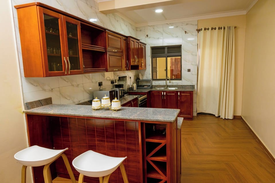 Classic Apartment, Hill View | In-room dining