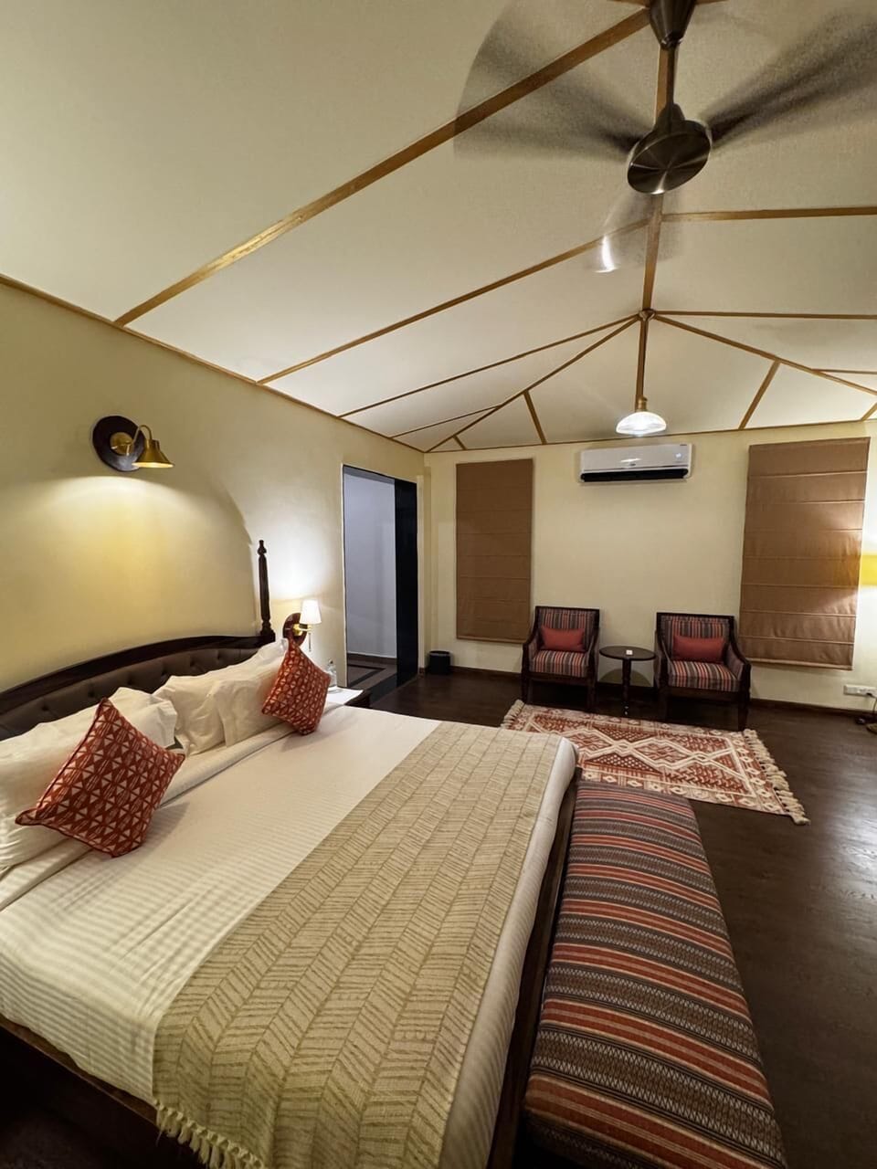 Premium Double Room | 1 bedroom, minibar, desk, laptop workspace