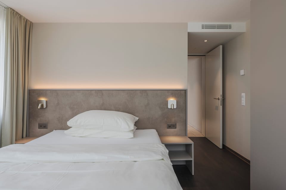 Classic Double Room | Hypo-allergenic bedding, desk, laptop workspace, free WiFi