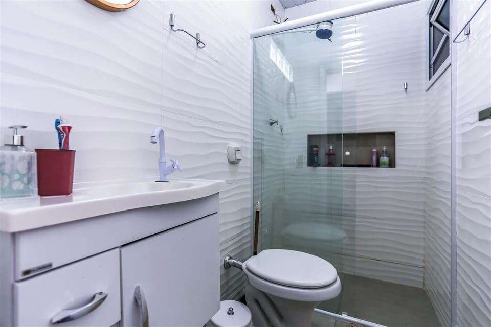Deluxe Apartment, Pool View | Bathroom | Hair dryer, soap, shampoo, toilet paper