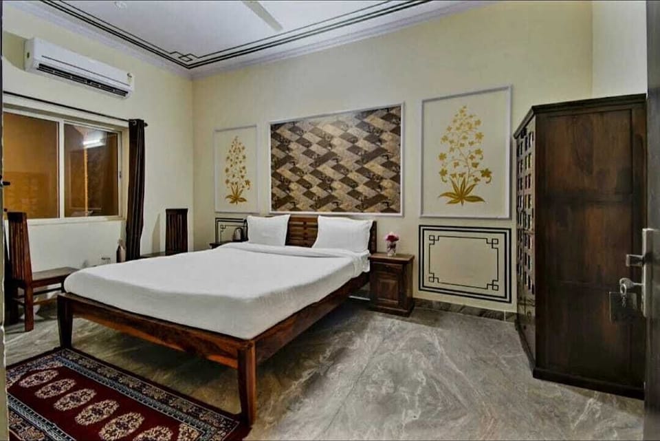 Deluxe Double Room, Garden View | Premium bedding, minibar (some free items), desk, laptop workspace