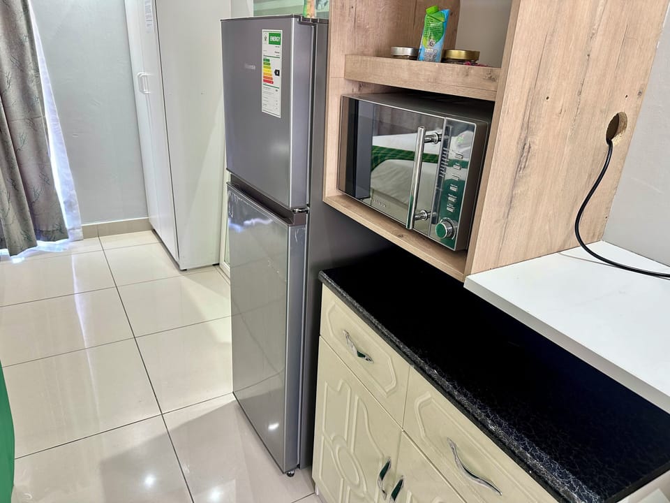 Superior Room, Balcony, City View | Private kitchen