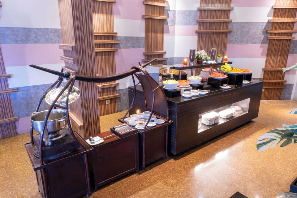 Daily buffet breakfast for a fee