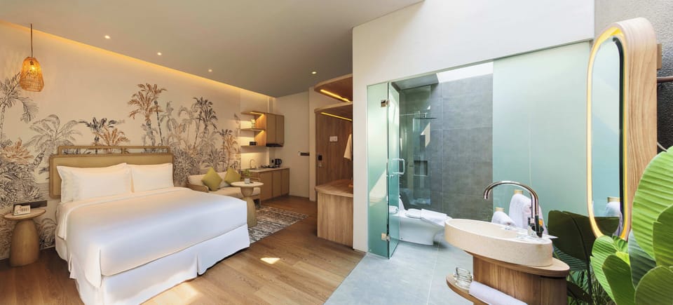 Solaris Villa | In-room safe, desk, laptop workspace, soundproofing