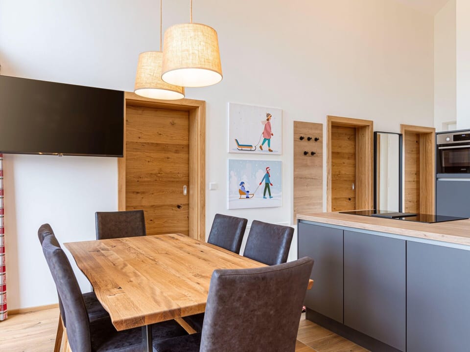 House | Dining
