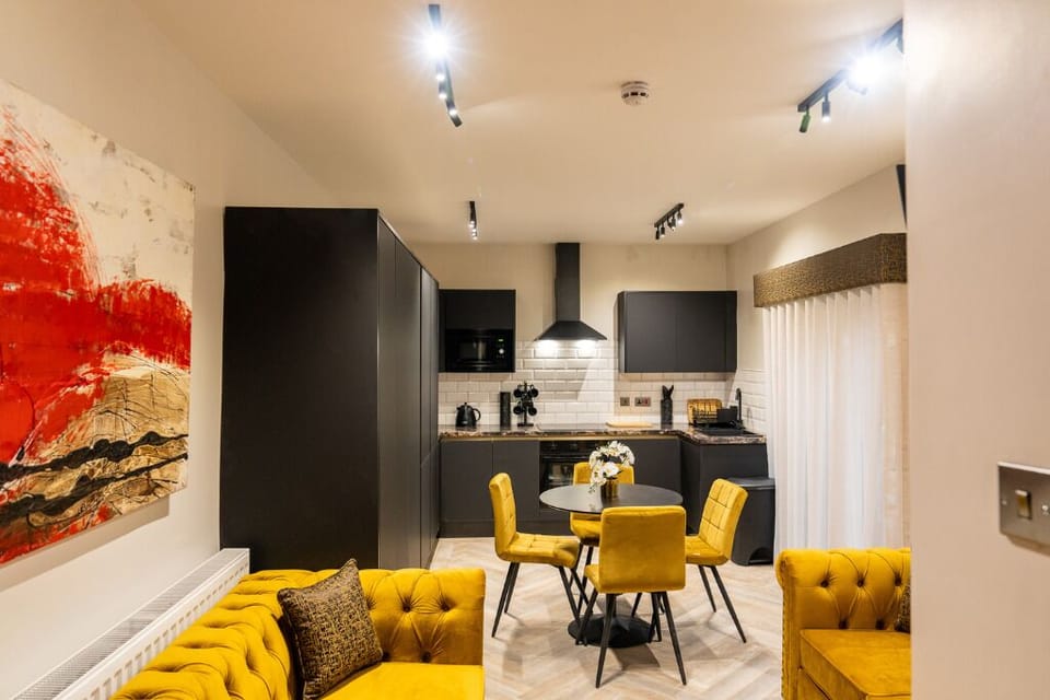 Deluxe Double Room, Non Smoking | Living area | TV