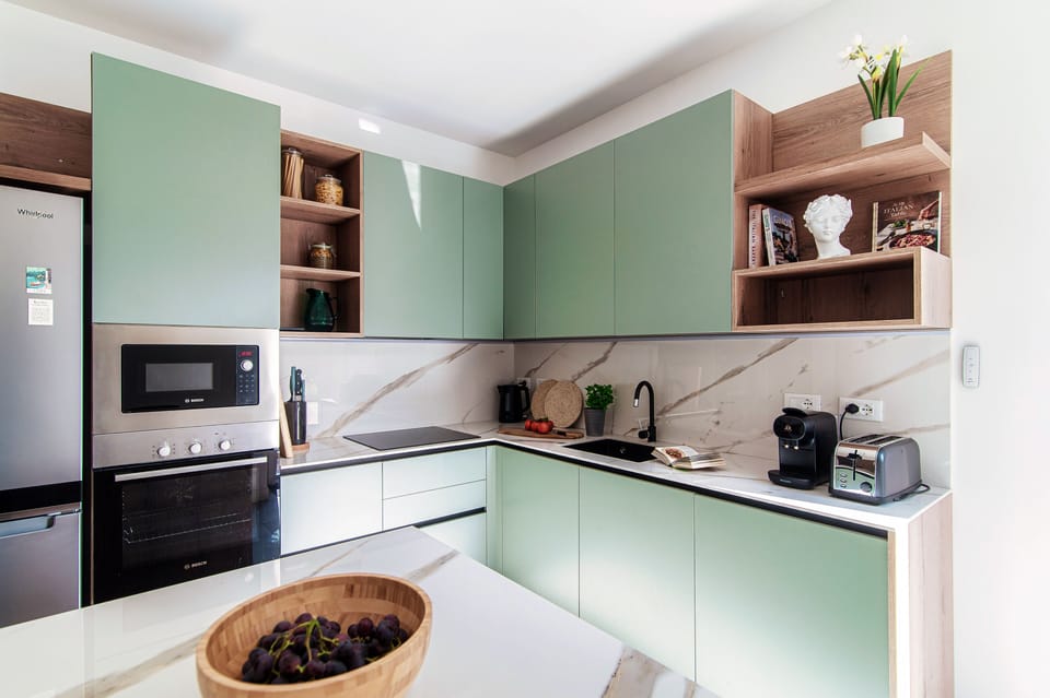 Villa, Balcony, Lake View | Private kitchen | Full-size fridge, microwave, oven, stovetop