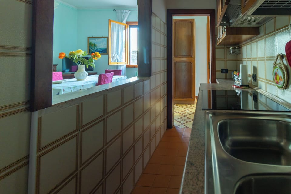 Basic Apartment, Balcony | Private kitchenette