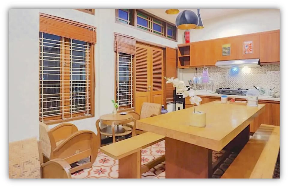 Daily to-go breakfast for a fee