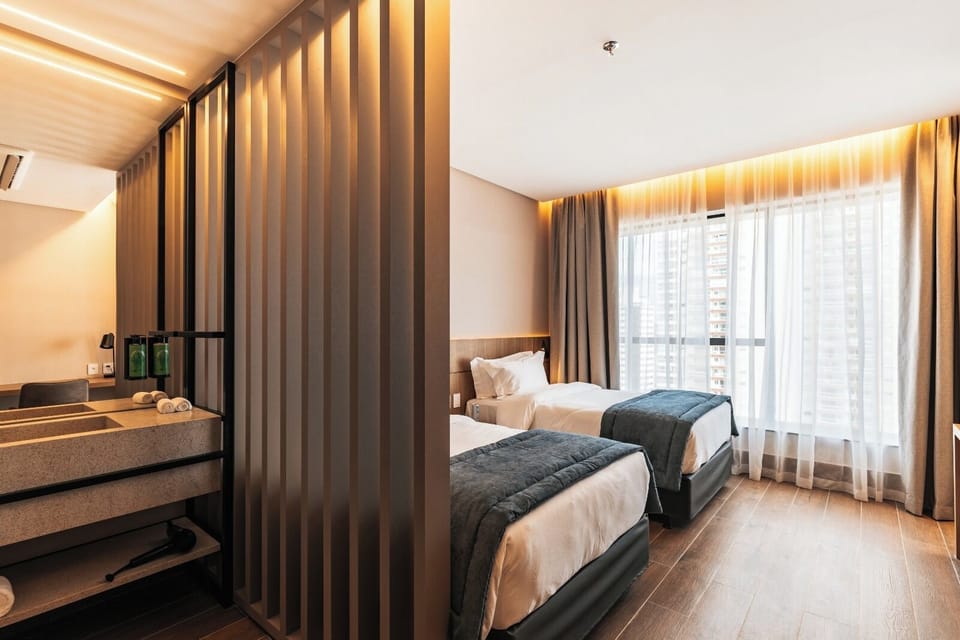 Superior Twin Room | In-room safe, desk, laptop workspace, blackout drapes