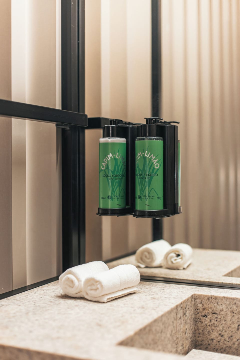 Deluxe Room | Bathroom | Shower, hair dryer, towels, soap