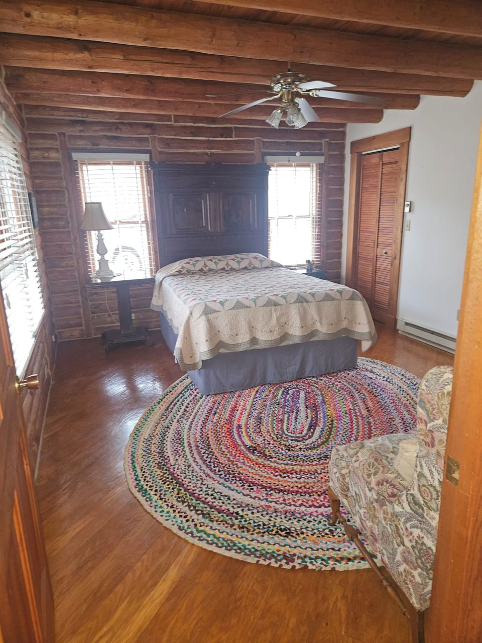 Main floor queen bed