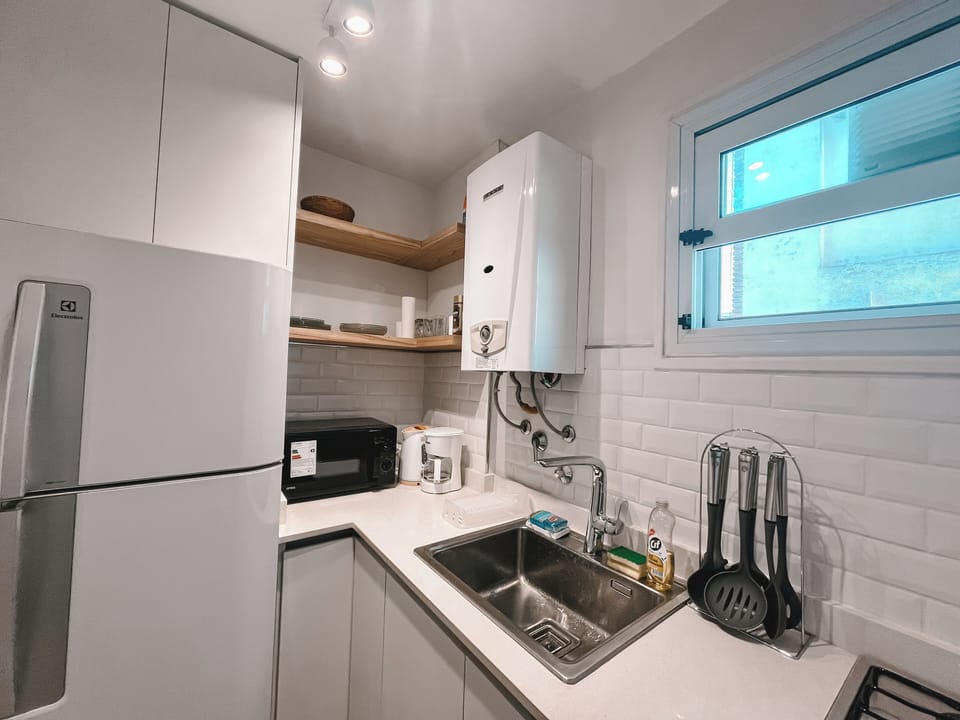 Studio | Private kitchen | Electric kettle