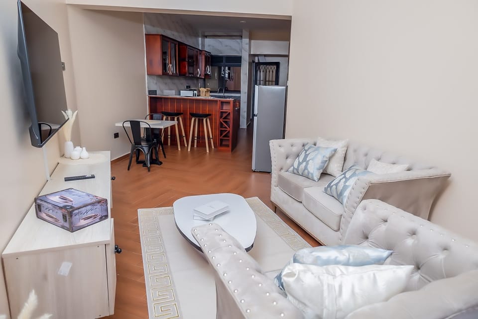 Family Apartment, Hill View | Living area