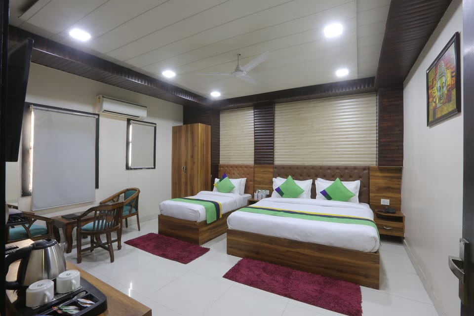 Deluxe Triple Room, City View | View from room