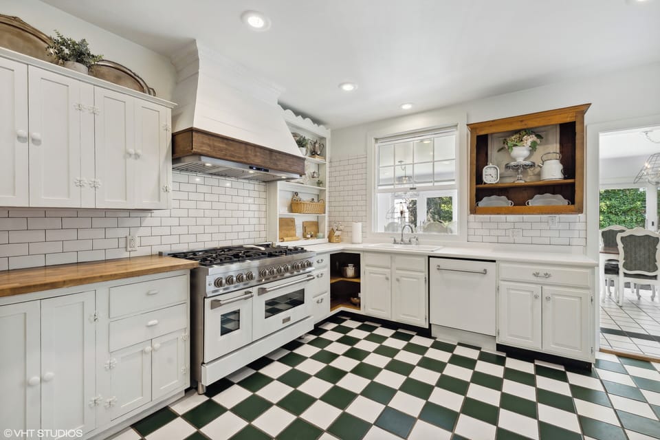 The Chef'sKitchen