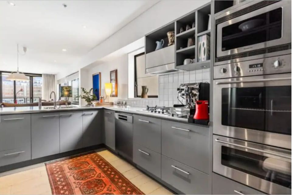  A thoughtfully appointed kitchen, perfect for effortless family meals.