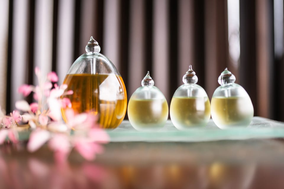Outdoor treatment areas, body treatments, hydrotherapy, aromatherapy