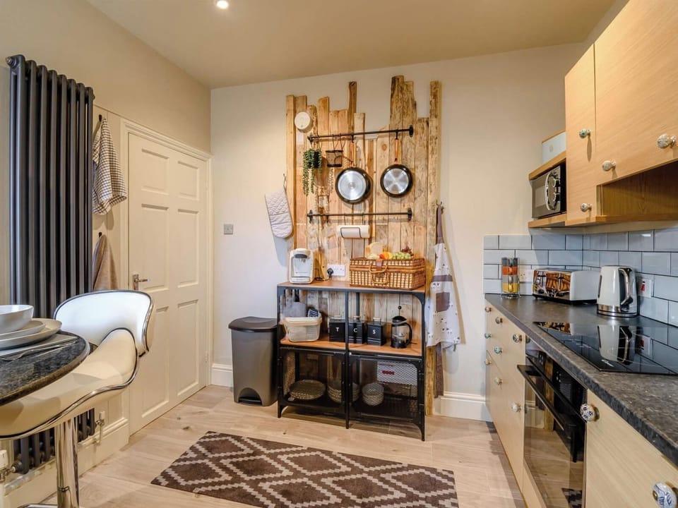 Large well equipped kitchen