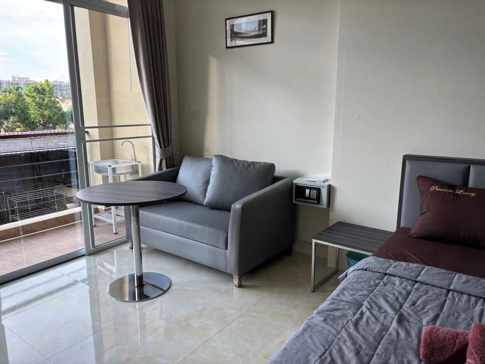Superior Condo, Beach View | 1 bedroom, in-room safe, desk, laptop workspace