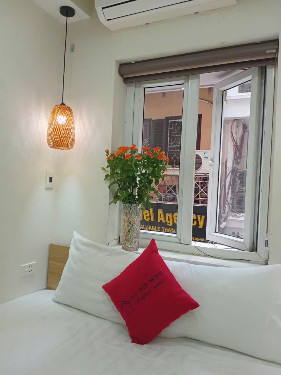 Deluxe Room, City View | Street view