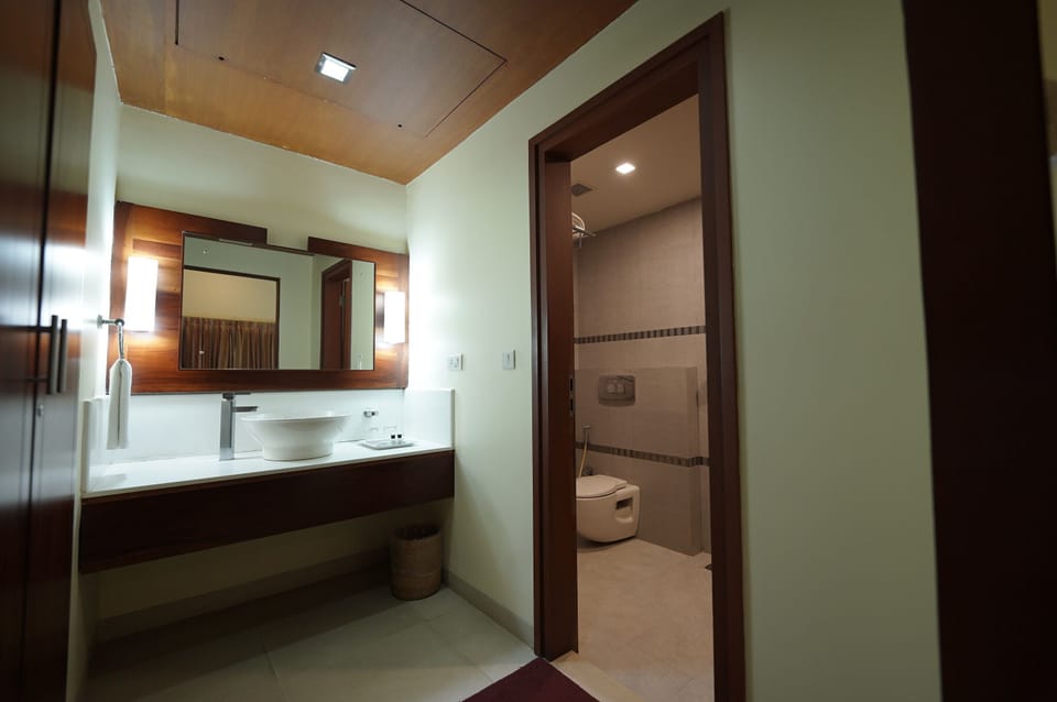 Deluxe Double Room | Desk, laptop workspace, soundproofing, free WiFi