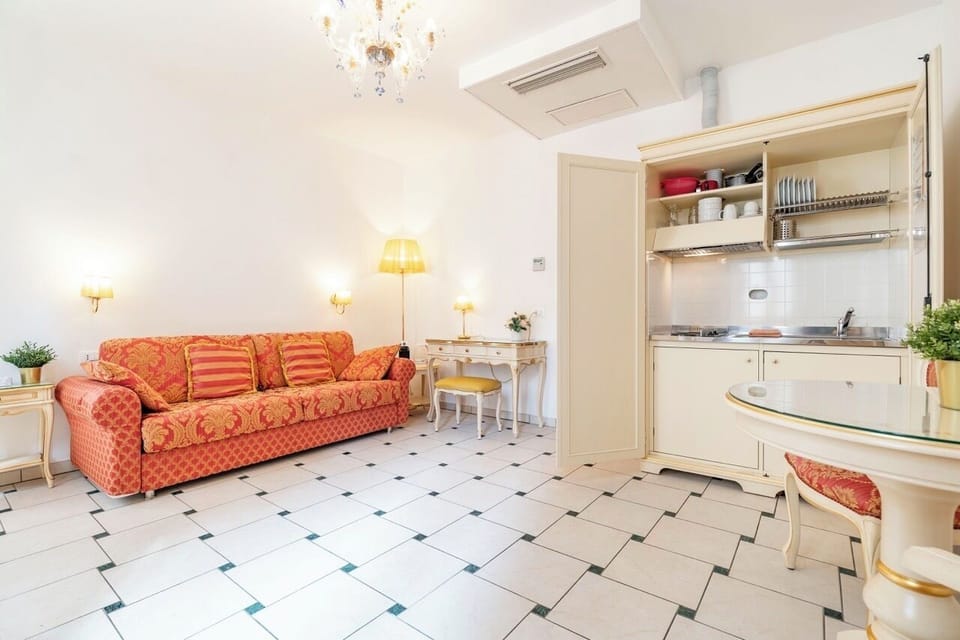 Comfort Apartment, 2 Bedrooms, Kitchenette | In-room safe, soundproofing, iron/ironing board, free WiFi