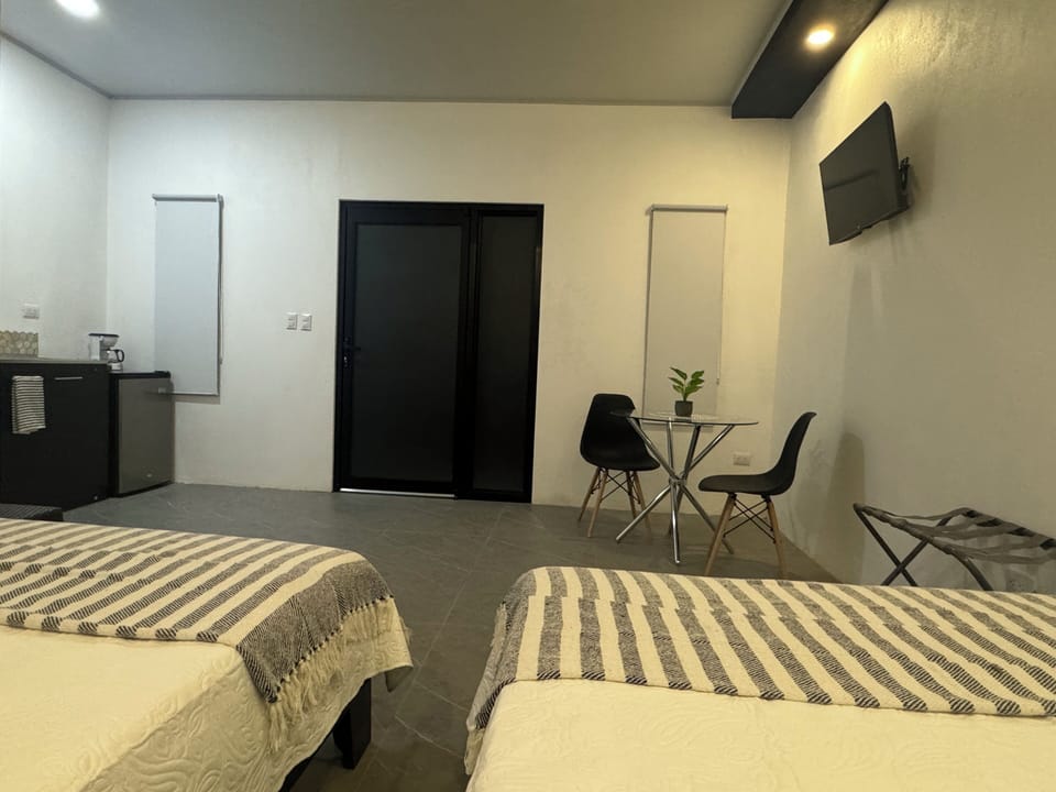 Room, 1 Bedroom, Patio, Garden View | Room amenity