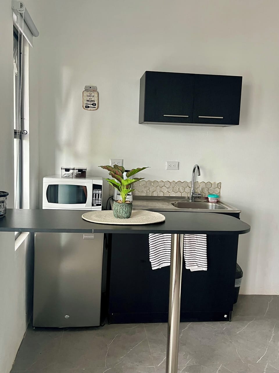 Room, 1 Bedroom, Patio, Garden View | Interior