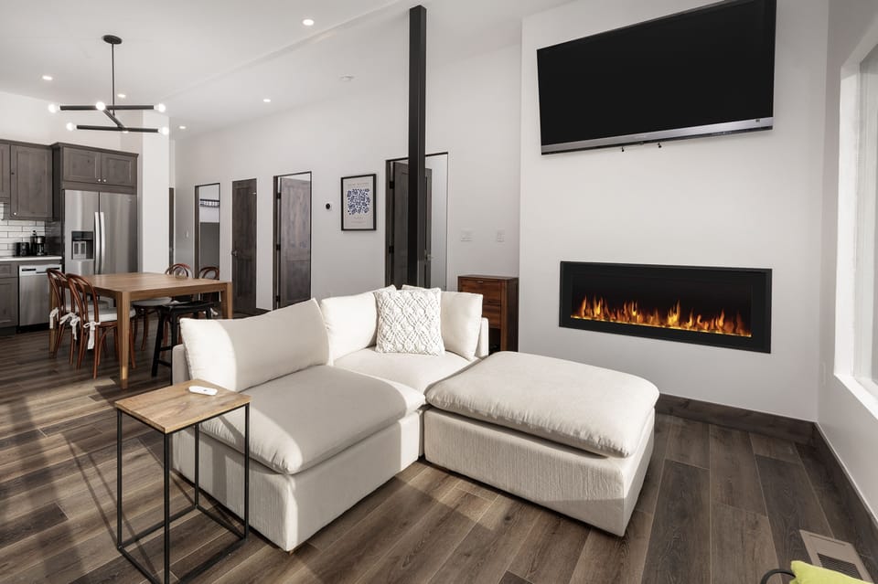 House, 2 Bedrooms | Living area | Smart TV