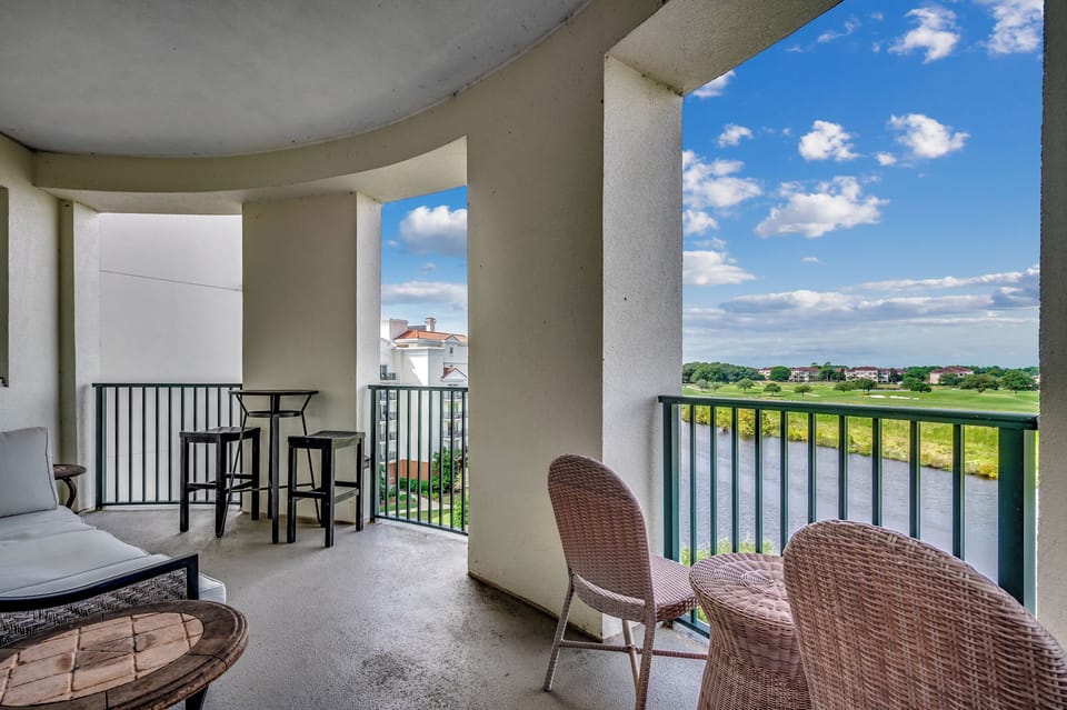 The Marina 4-604A balcony