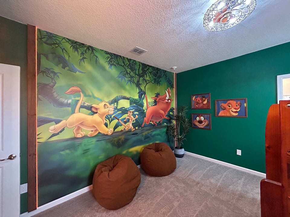 15 bedrooms, desk, high-speed internet