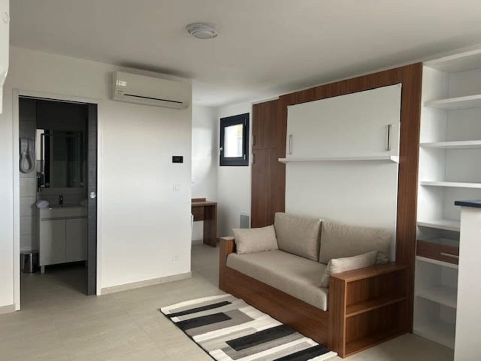 Apartment | Desk, laptop workspace, free WiFi, bed sheets