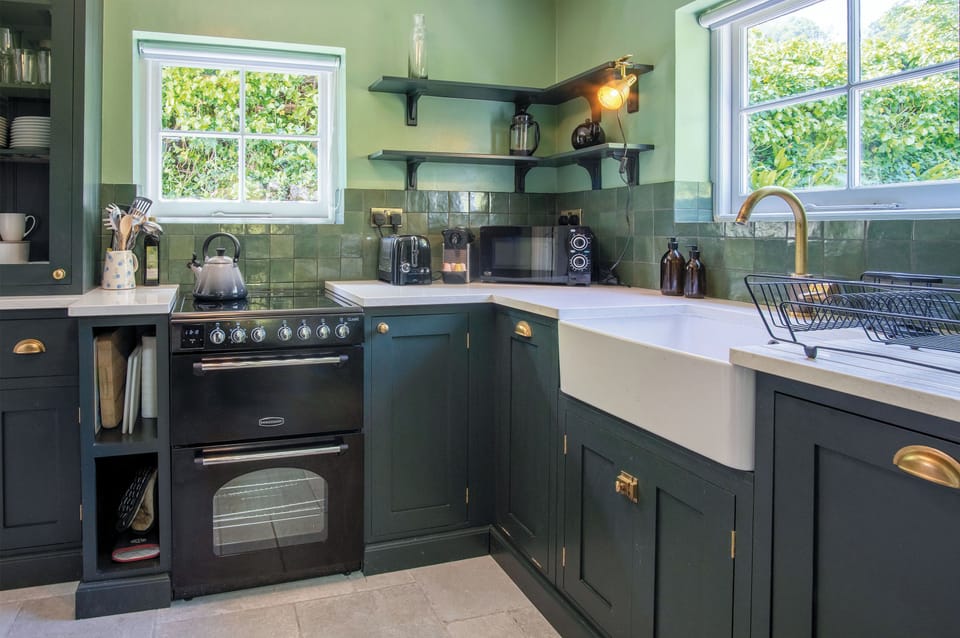Traditional Cottage | Garden view