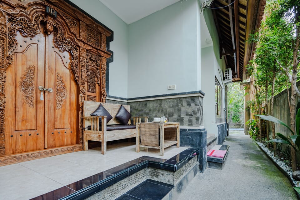 Standard Room, Balcony, Courtyard View | Terrace/patio