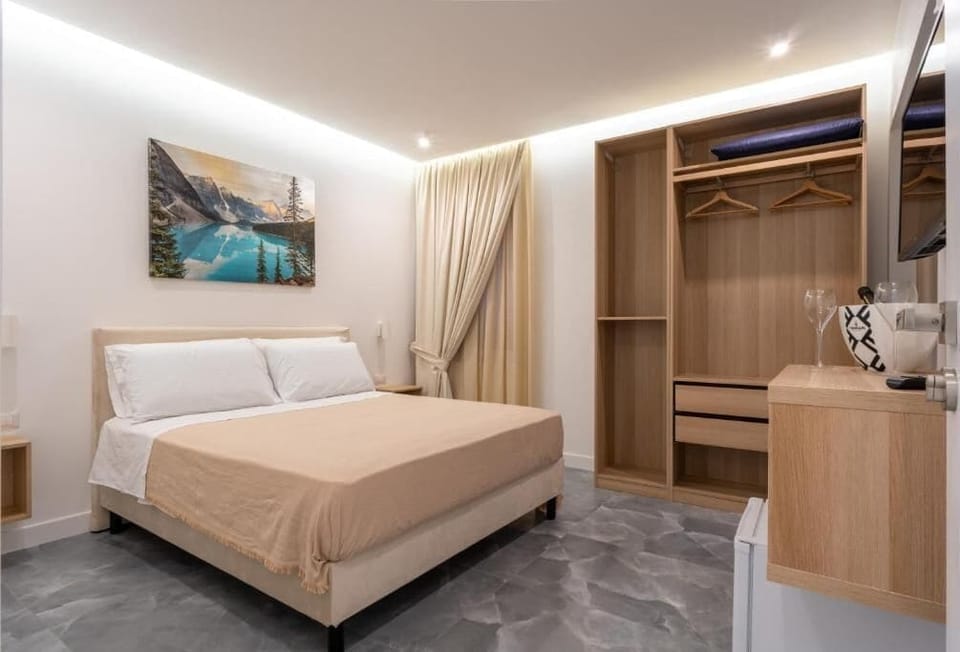 Comfort Double Room, Balcony | Blackout drapes, soundproofing, WiFi (free)