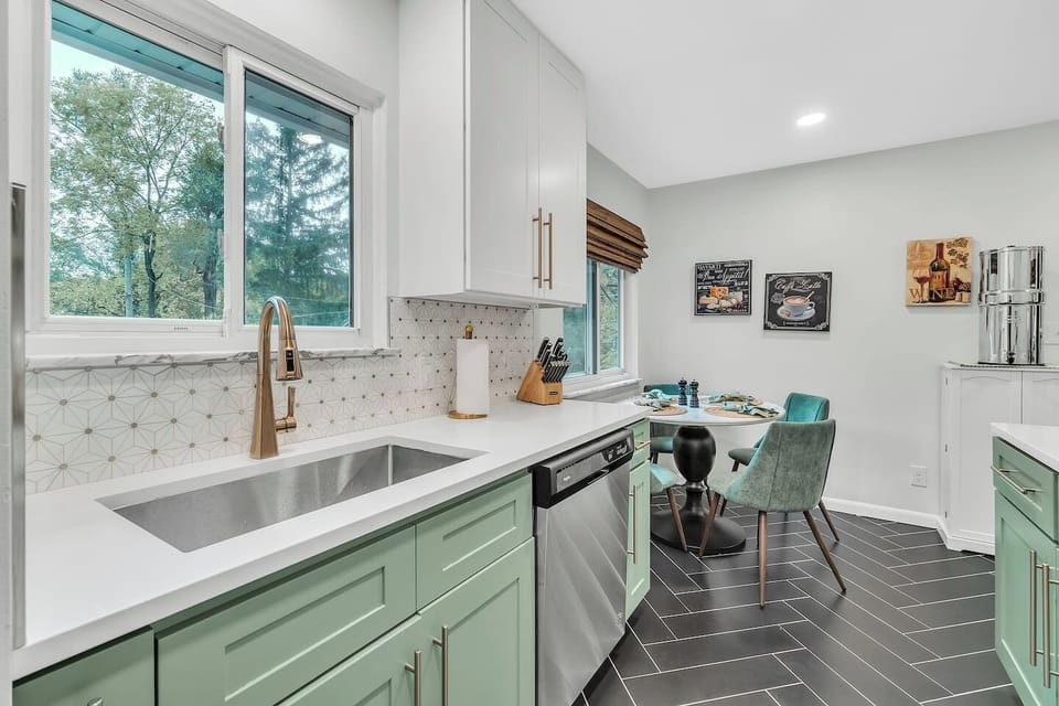 Prepare your favorite meals in the spacious, fully equipped kitchen.