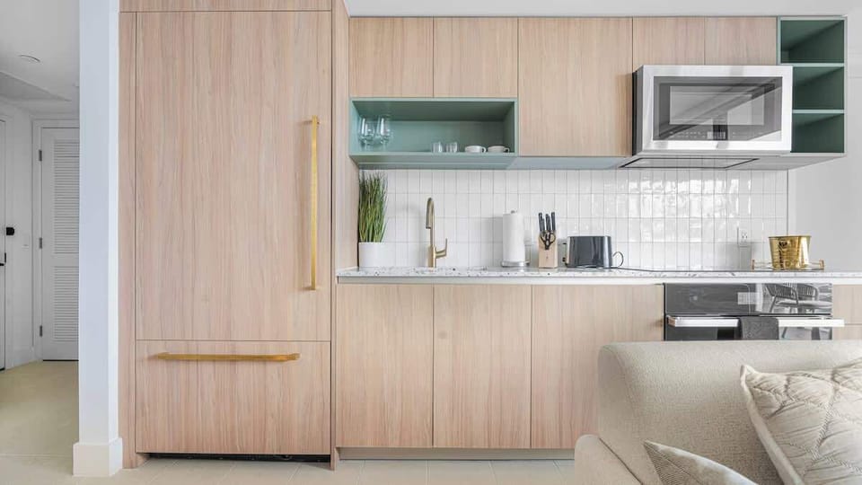 Cook up a feast in a fully stocked kitchen – everything you need to create your culinary masterpiece is right here.