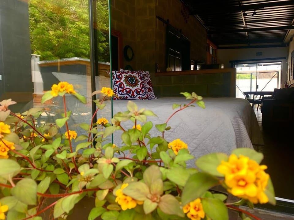 Comfort Studio, Garden View | Blackout drapes, iron/ironing board, free WiFi