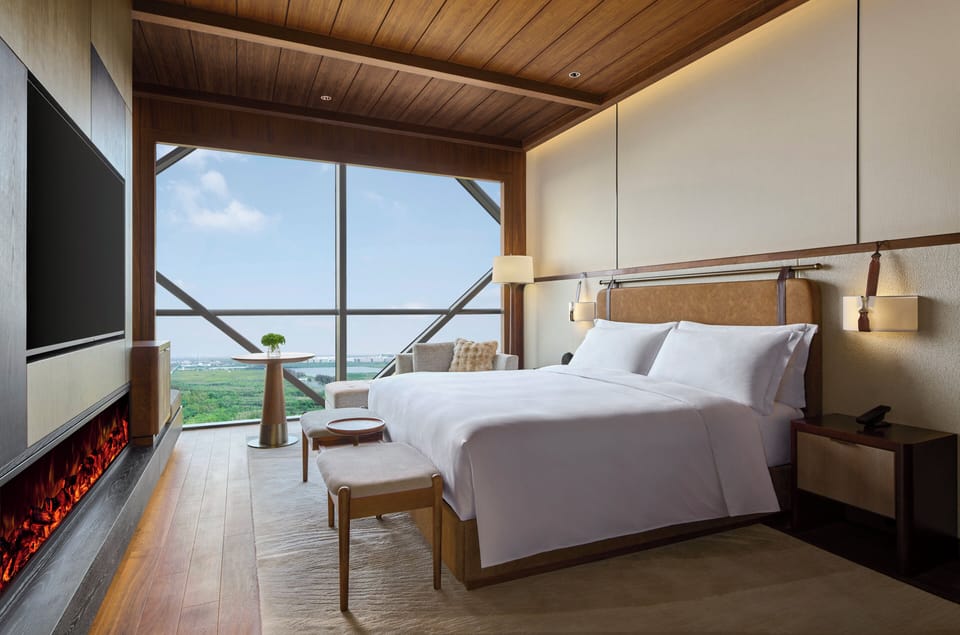 Premium bedding, free minibar, in-room safe, blackout drapes